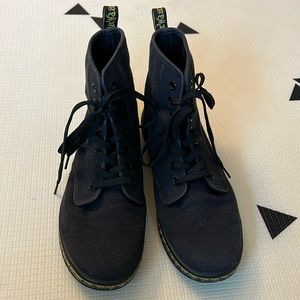 Dr. Martens Shoreditch Canvas